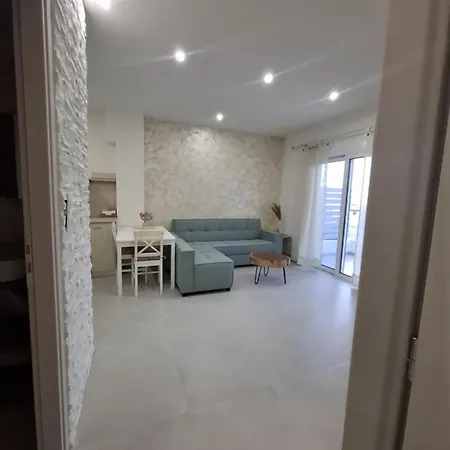 Emvasea Seaside Apartment