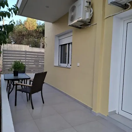 Emvasea Seaside Апартаменты *